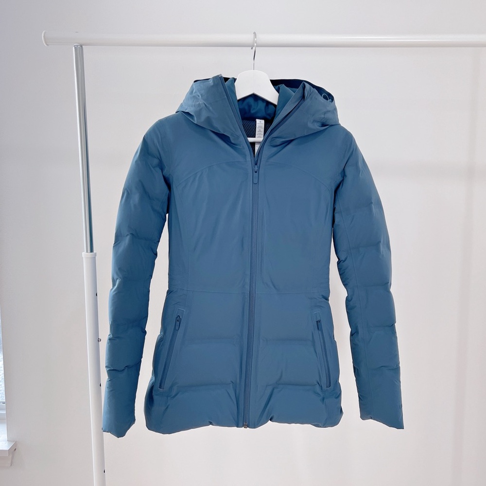 Lululemon Sleet Street Goose Down Jacket in Iron Blue Size 2